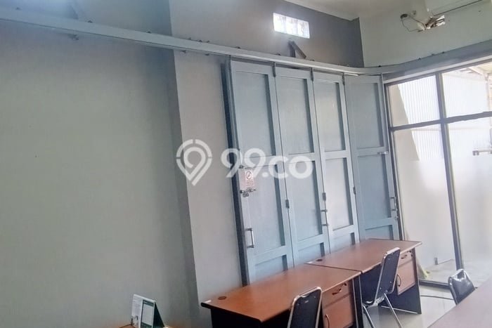 Area Strategis! Disewakan Kantor Lokasi Astanaanyar, Bandung Cocok untuk Bisnis Area Strategis! Disewakan Kantor Lokasi Astanaanyar, Bandung Cocok untuk Bisnis