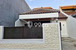 Rumah Cantik Siap Pakai Di Cakung Luas 100m2 Lokasi Strategis Rumah Cantik Siap Pakai Di Cakung Luas 100m2 Lokasi Strategis
