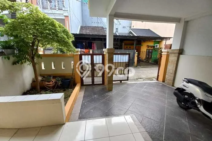 Jual Rumah Eksklusif 2 KT di Bintara, Bekasi Jual Rumah Eksklusif 2 KT di Bintara, Bekasi