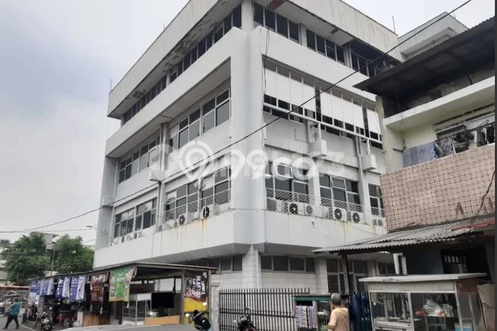 Kantor Dijual di Jatinegara Jakarta Timur dengan Luas Bangunan 978m2 Kantor Dijual di Jatinegara Jakarta Timur dengan Luas Bangunan 978m2