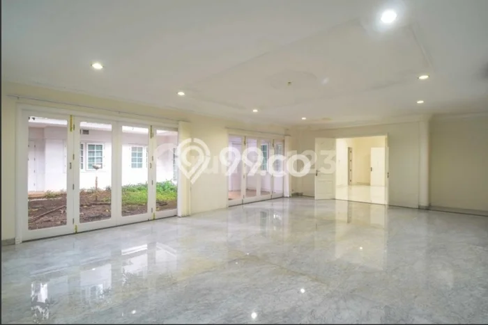 Dijual Rumah Premium dengan Fasilitas Sekitar Komplit di Menteng, Jakarta Pusat Dijual Rumah Premium dengan Fasilitas Sekitar Komplit di Menteng, Jakarta Pusat