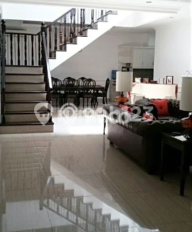 Siap Huni Rumah Mewah 3 Kamar di Menteng Dekat ke Mana Saja Siap Huni Rumah Mewah 3 Kamar di Menteng Dekat ke Mana Saja