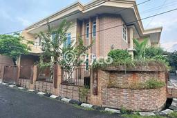 Siap Huni Rumah Mewah 8 Kamar di Pasar Minggu Dekat ke Mana Pun Siap Huni Rumah Mewah 8 Kamar di Pasar Minggu Dekat ke Mana Pun