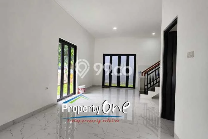 Rumah Strategis Modern Lb 148m2 di Serpong, Tangerang Selatan Rumah Strategis Modern Lb 148m2 di Serpong, Tangerang Selatan