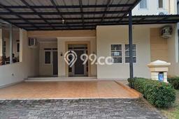 Disewakan! Rumah 3 Kamar Tidur &
4 Kamar Mandi di Kota Wisata, Jakarta Timur Disewakan! Rumah 3 Kamar Tidur &
4 Kamar Mandi di Kota Wisata, Jakarta Timur