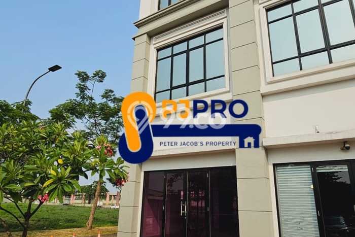 Untuk Dijual Ruko di Kelapa Gading Jakarta Utara LT 81m2 / LB 300m2 Untuk Dijual Ruko di Kelapa Gading Jakarta Utara LT 81m2 / LB 300m2