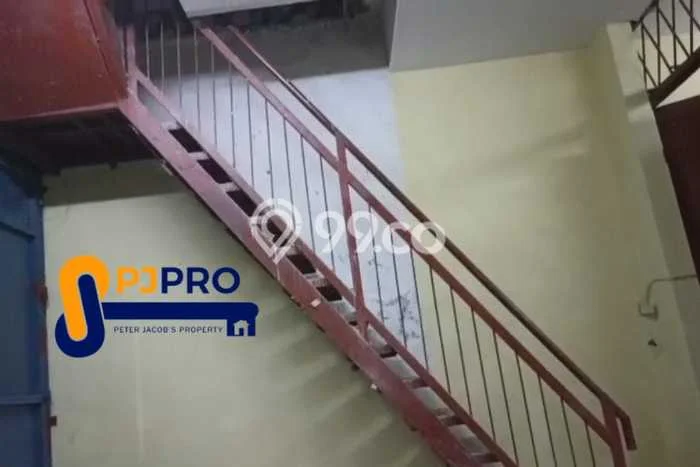 Disewakan Ruko di Kawasan Ramai Kranji Luas 240m2 Disewakan Ruko di Kawasan Ramai Kranji Luas 240m2