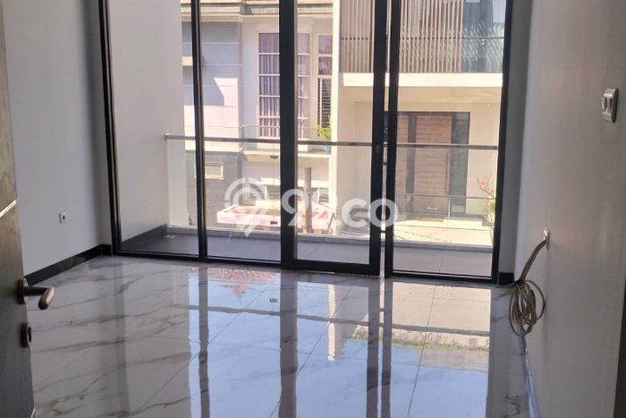 Hunian Elit LB 266m2 Siap Huni Desain Elegan di Sunter, Jakarta Utara Hunian Elit LB 266m2 Siap Huni Desain Elegan di Sunter, Jakarta Utara