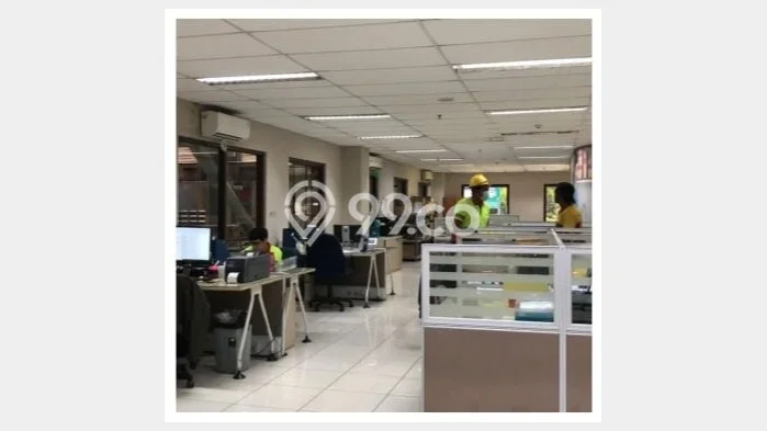 Unit Gudang Disewakan di Cikarang di Area Ramai & Strategis Unit Gudang Disewakan di Cikarang di Area Ramai & Strategis