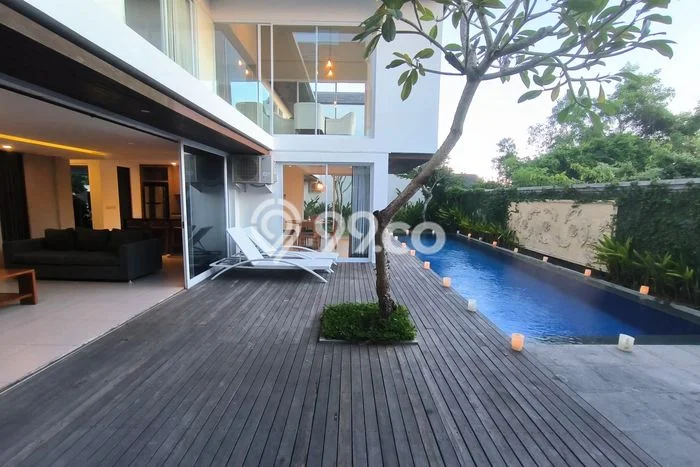 FOR SALE! Vila Kawasan , Luas 405m2m², Posisi Premium FOR SALE! Vila Kawasan , Luas 405m2m², Posisi Premium