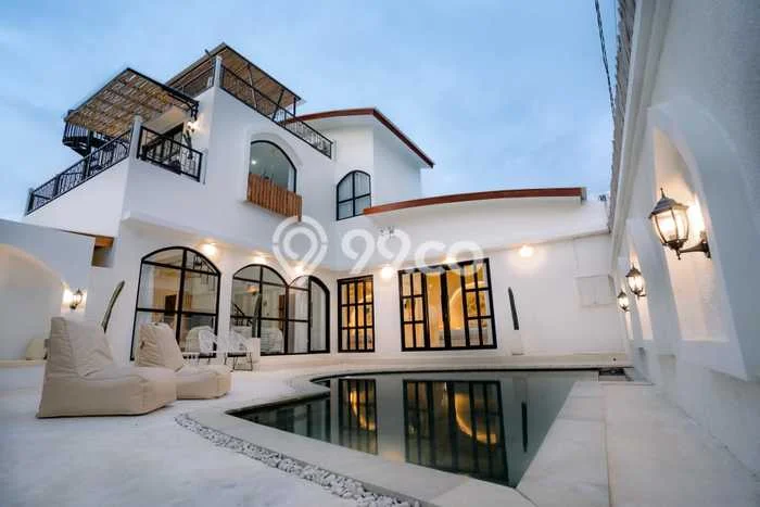 LOKASI STRATEGIS! Vila di , Ukuran 300m2m², Pemandangan Menarik sekitar LOKASI STRATEGIS! Vila di , Ukuran 300m2m², Pemandangan Menarik sekitar