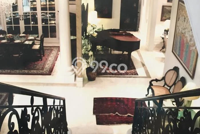 Hunian Mewah LB 700m2 Siap Huni Desain Elegan di Senopati, Jakarta Selatan Hunian Mewah LB 700m2 Siap Huni Desain Elegan di Senopati, Jakarta Selatan