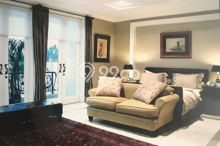 Hunian Mewah LB 700m2 Siap Huni Desain Elegan di Senopati, Jakarta Selatan Hunian Mewah LB 700m2 Siap Huni Desain Elegan di Senopati, Jakarta Selatan
