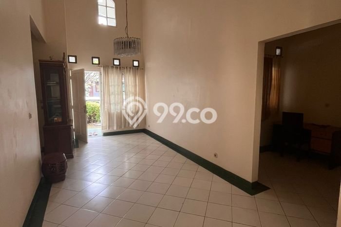 Rumah Modern 2 KT di Kemang Pratama Bekasi Semi Furnished Rumah Modern 2 KT di Kemang Pratama Bekasi Semi Furnished