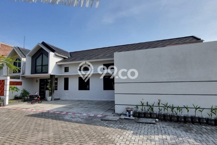 Jual Rumah Bagus Siap Huni LB 150m2 di Tembalang, Semarang Jual Rumah Bagus Siap Huni LB 150m2 di Tembalang, Semarang