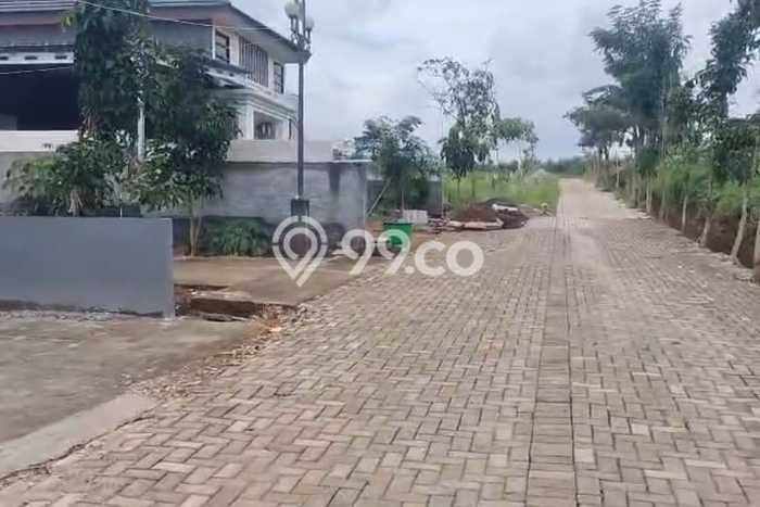 Lahan untuk Dijual di Mijen Semarang Luas 120m2 Lahan untuk Dijual di Mijen Semarang Luas 120m2