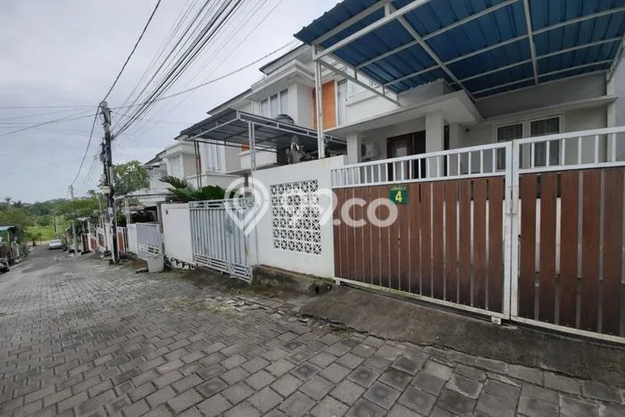 Rumah Disewakan Badung LT 60m2 LB 75m2 Area Munggu Rumah Disewakan Badung LT 60m2 LB 75m2 Area Munggu