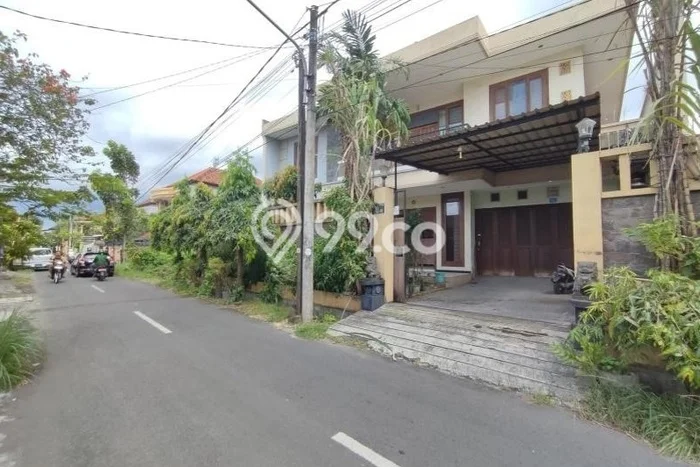Jual Rumah Luas Megah Dengan View Eksklusif di Gatot Subroto, Denpasar Jual Rumah Luas Megah Dengan View Eksklusif di Gatot Subroto, Denpasar