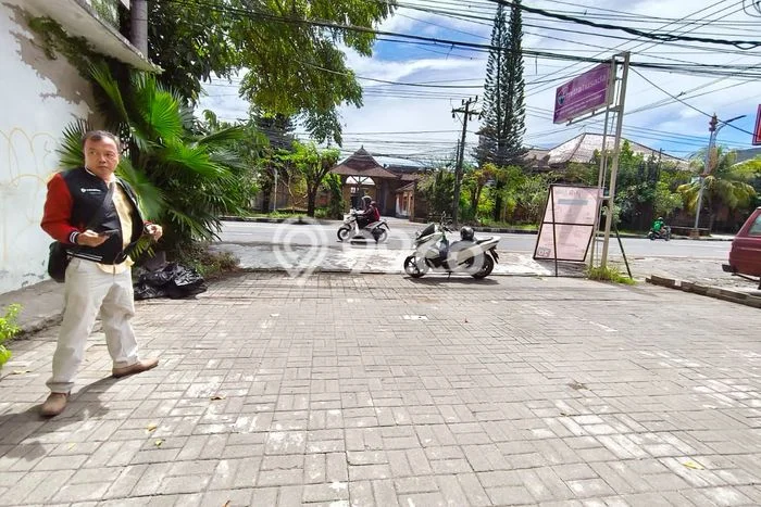 Unit Ruko Tersedia di Gatot Subroto Spesifikasi LB 220m2 Unit Ruko Tersedia di Gatot Subroto Spesifikasi LB 220m2