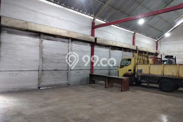 Unit Ruko disewakan di Kuta Badung dengan LT 450m2 / LB 225m2 Unit Ruko disewakan di Kuta Badung dengan LT 450m2 / LB 225m2