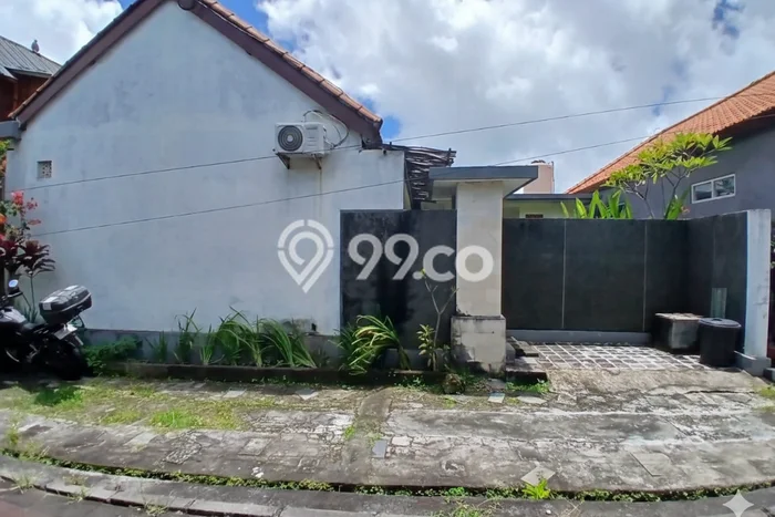Rumah Sewa Badung LT 100m2 LB 80m2 Kawasan Kerobokan Rumah Sewa Badung LT 100m2 LB 80m2 Kawasan Kerobokan
