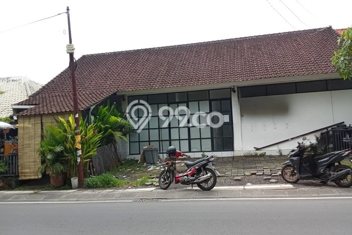 Unit Komersial Disewakan di Kerobokan di Area Ramai & Strategis Unit Komersial Disewakan di Kerobokan di Area Ramai & Strategis