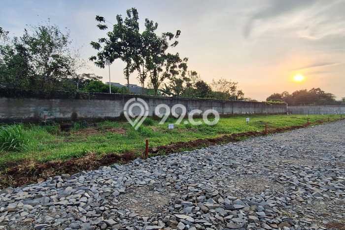 Lahan Kosong Dijual di Tangerang Selatan dengan Area 72m2 Lahan Kosong Dijual di Tangerang Selatan dengan Area 72m2