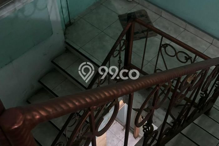 FOR SALE! Ruko di Medan Area Medan, LT 100m2, LB 350m2 FOR SALE! Ruko di Medan Area Medan, LT 100m2, LB 350m2