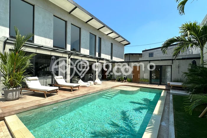 Hunian Mewah LB 240m2 Siap Pakai Desain Elegan di Canggu, Badung Hunian Mewah LB 240m2 Siap Pakai Desain Elegan di Canggu, Badung