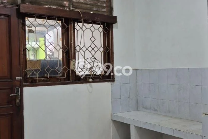 Disewakan! Rumah 6 Kamar Tidur &
2 Kamar Mandi di Rawamangun, Jakarta Timur Disewakan! Rumah 6 Kamar Tidur &
2 Kamar Mandi di Rawamangun, Jakarta Timur