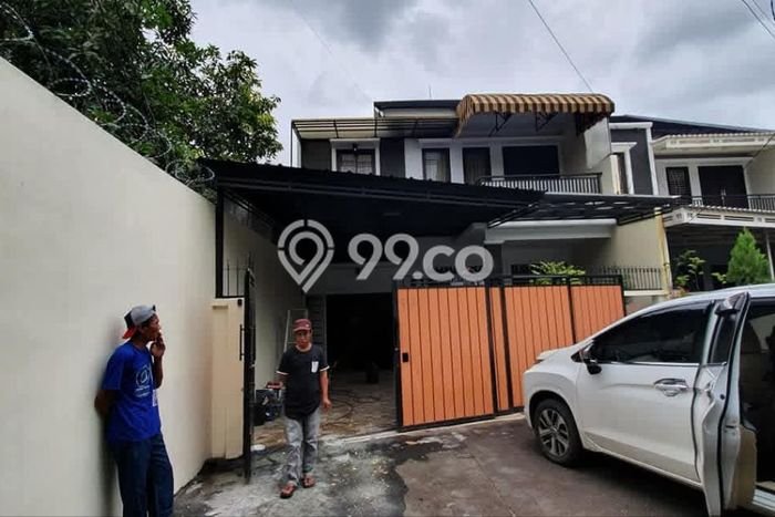 Rumah Elit Modern Siap Huni di Kalimalang Jakarta Timur Rumah Elit Modern Siap Huni di Kalimalang Jakarta Timur