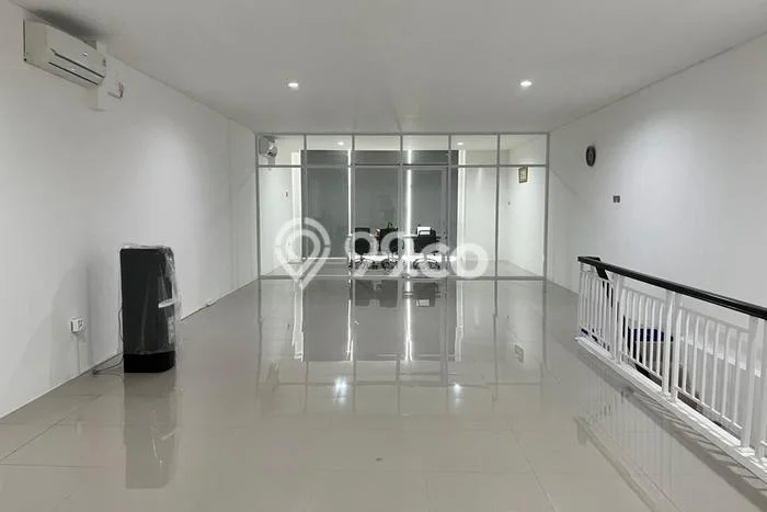 Unit Gudang Disewa Lokasi Medan Satria, Bekasi Spesifikasi Luas Bangunan 265m2 Unit Gudang Disewa Lokasi Medan Satria, Bekasi Spesifikasi Luas Bangunan 265m2