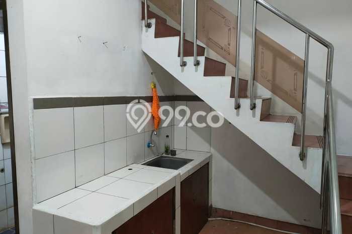For Sale Rumah 3 Kamar Lokasi Ideal Bagus dan Strategis di Pulo Gadung For Sale Rumah 3 Kamar Lokasi Ideal Bagus dan Strategis di Pulo Gadung
