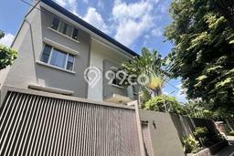 Sewa Rumah Nyaman di Kebayoran Baru Siap Huni dan Strategis Sewa Rumah Nyaman di Kebayoran Baru Siap Huni dan Strategis