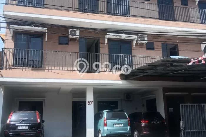 Rumah Kost untuk Dijual di Johar Baru dengan 44 KT, 44 KM, Luas 568m2 Rumah Kost untuk Dijual di Johar Baru dengan 44 KT, 44 KM, Luas 568m2