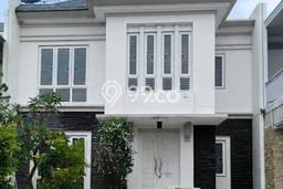 Jual Rumah Mewah Elegan Dengan View Eksklusif di Cibubur, Jakarta Timur Jual Rumah Mewah Elegan Dengan View Eksklusif di Cibubur, Jakarta Timur