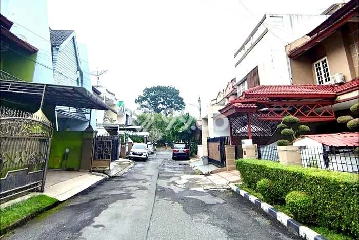 Dijual Rumah Premium dengan Fasilitas Sekitar Komplit di Medan Polonia, Medan Dijual Rumah Premium dengan Fasilitas Sekitar Komplit di Medan Polonia, Medan