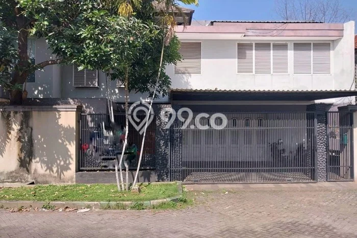 Dijual Hunian Mewah dengan Fasilitas Sekitar Lengkap di Tenggilis Mejoyo, Surabaya Dijual Hunian Mewah dengan Fasilitas Sekitar Lengkap di Tenggilis Mejoyo, Surabaya