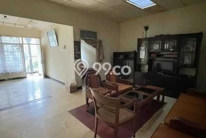 Dijual Hunian Rumah Terawat 4 Kamar di Bandung Kota, Bandung Dijual Hunian Rumah Terawat 4 Kamar di Bandung Kota, Bandung