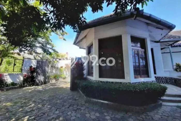 Rumah Elit LB 182m2 Siap Huni Desain Elegan di Wastukencana, Bandung Rumah Elit LB 182m2 Siap Huni Desain Elegan di Wastukencana, Bandung