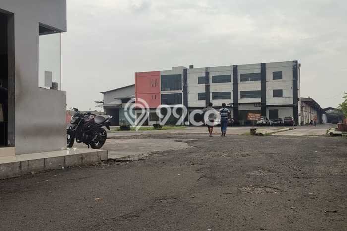 Pabrik Dijual di Gedangan Sidoarjo dengan Luas Bangunan 11728m2 Pabrik Dijual di Gedangan Sidoarjo dengan Luas Bangunan 11728m2