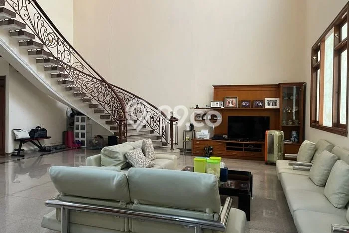 Rumah Mewah LB 900m2 Siap Huni Desain Elegan di Kapuk Muara, Jakarta Utara Rumah Mewah LB 900m2 Siap Huni Desain Elegan di Kapuk Muara, Jakarta Utara