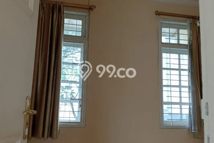 Rumah Luas Asri 4 KT Siap Huni di Lippo Karawaci Tangerang Rumah Luas Asri 4 KT Siap Huni di Lippo Karawaci Tangerang