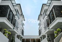 Rumah Elit Modern Tanpa Renovasi di Lebak Bulus Jakarta Selatan Rumah Elit Modern Tanpa Renovasi di Lebak Bulus Jakarta Selatan