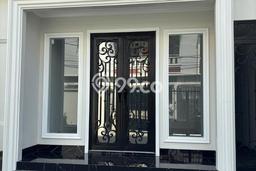 Dijual Rumah Elit Exclusive di Cempaka Putih, Jakarta Pusat Dijual Rumah Elit Exclusive di Cempaka Putih, Jakarta Pusat