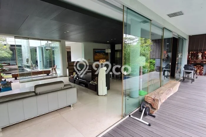 Jual Rumah Mewah Elegan Dengan View Eksklusif di Pantai Indah Kapuk, Jakarta Utara Jual Rumah Mewah Elegan Dengan View Eksklusif di Pantai Indah Kapuk, Jakarta Utara