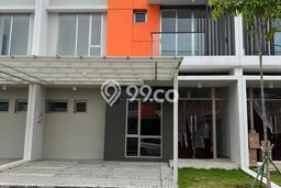 Disewakan! Rumah 4 Kamar Tidur &
4 Kamar Mandi di Pantai Indah Kapuk 2, Jakarta Utara Disewakan! Rumah 4 Kamar Tidur &
4 Kamar Mandi di Pantai Indah Kapuk 2, Jakarta Utara