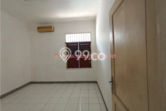 Disewakan! Rumah 7 Kamar Tidur &
4 Kamar Mandi di Rawamangun, Jakarta Timur Disewakan! Rumah 7 Kamar Tidur &
4 Kamar Mandi di Rawamangun, Jakarta Timur