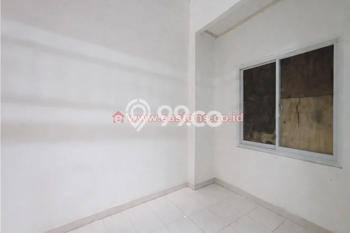 Disewakan! Rumah 5 Kamar Tidur &
4 Kamar Mandi di Rawamangun, Jakarta Timur Disewakan! Rumah 5 Kamar Tidur &
4 Kamar Mandi di Rawamangun, Jakarta Timur