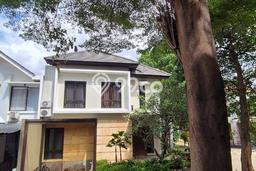 Ready to Use! Luxury House LT 353m2 Desain Elegan di Cibubur Ready to Use! Luxury House LT 353m2 Desain Elegan di Cibubur